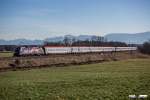 Nachschuss auf 1116 180 kurz hinter dem Bahnübergang Vogl am 12.02.2016