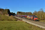 1116 153 mit einem Railjet am 10.12.2016 bei Eugendorf.