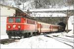 E-Lok 1141 024 fhrt mit Erlebniszug 1968  Zauberberge  von Mrzzuschlag nach Wiener Neustadt.