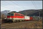 1142 611 mit Gütrzug bei Bruck an der Mur am 7.02.2019.