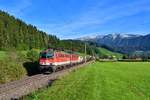 1142 598 + 1142 698 mit einem Güterzug am 20.09.2019 bei Spital am Pyhrn.