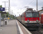Centralbahn 1142 704 bringt den  Hetzerather  als Drehfahrt durch Trier Hbf.