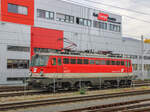 Graz. Eine 1142 mit Pflatsch und  Glubschaugen : Diese steht hier am 24.10.2020 in Graz Hauptbahnhof.