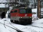 BR 1142 655 kommt solo aus dem Semmeringtunnel 27.02.2009