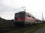 1142 637-6 bei nicht sehr schnem Wetter auf dem Weg nach Kirchdorf an der Krems, Streckenabschnitt Ansfelden-Nettingsdorf, 9.7.2005, Minolta Dimage Z3