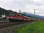 1142 554-3 mit REX 1504 Salzburg Hauptbahnhof-Wrgl Hauptbahnhof bei Brixen im Thale am 18-8-2010.