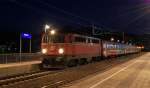 1142 542 mit dem R3974 am 05.11.2012 bei einem  kurzen Aufenthalt in Nussbach.