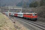 1142 682 mit Zug4018 in Bruck/Mur belstein am 2.04.2013