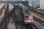 1142 628 verläßt mit dem REX 1624 Wien Westbahnhof. Die Aufnahme entstand am 19.01.2014.