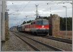 Da 1046 016 am 6.1.2007 in Wiener Neustadt untauglich wurde, wurde bis Mrzzuschlag 1142 614 vor den Erlebniszug Zauberberge gespannt.