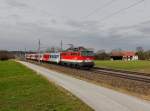 Die 1142 683 mit einem REX nach Linz am 20.02.2016 unterwegs bei Heitzingerau.