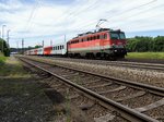 1142 688-1 schiebt die CS-Garnitur als REX3016 bei Redl-Zipf in Richtung Salzburg; 160616