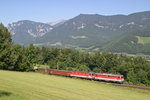 Bei herrlichsten Wetter fahren 1142.632+1144.254 mit G-55501 am Eichberg. 27.8.16