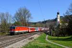 Am 01. April 2017 ging es nochmals nach Wernstein, um den Zustand vor Umbau des Bahnhofs und Errichtung der Lärmschutzwände zu dokumentieren. 1142er waren an diesem Tag auf der Passauer Bahn leider nicht unterwegs. Aber den R 5917 nach Neumarkt-Kallham, der an diesem Tag aus der feschen 1144.262 und einer CityShuttle Garnitur gebildet wurde, nahm ich natürlich gerne mit.