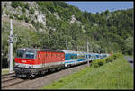 1144 053 mit EC151 in Peggau - Deutschfeistritz am 8.05.2018.