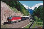 1144 230 fährt am 19.05.2004 mit dem Orient Express bei Gries Richtung Innsbruck.
