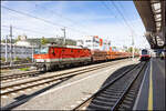 Eine 1144 donnert mit Ihrem G�terzug am 18.September 2026 durch Graz Hauptbahnhof 