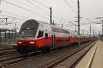 Am 24.9.2026 ist der 8633 007 geschoben von der 1144 242 als Probefahrt von Graz kommend in Werndorf angekommen.
Es war der erste Einsatz einer 1144 mit dem Doppelstockwendezug im Bereich Graz.
