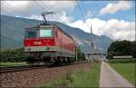 1144 236 (9181 1144 236-7) ist bei Schwaz in Richtung Wrgl unterwegs. (08.07.2008)
