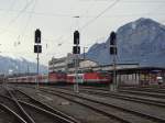 1144 218-5 und 1144 211-0 in Innsbruck Westbahnhof.20.12.2009