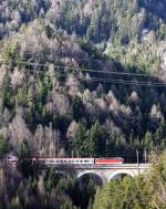 1144 258 mit BB EC 252 bei der berquerung des Kalte Rinne-Viadukts.