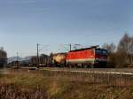 Die 1144 221 am 02.04.2011 mit einem Gterzug unterwegs bei Ostermnchen 