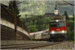 Teleaufnahme der E-Lok 1144 044 welche mit IC 659 von Wien Meidling nach Graz fhrt.
Gloggnitz 28.5.2011