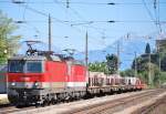 1144 119 an der Spitze eines 1x44 Tandems, welches Gesteinblcke transportierte.