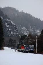 BB 1116 126 und 1144 098 fahren mit einem gemischten Gterzug nach Hall in Tirol.