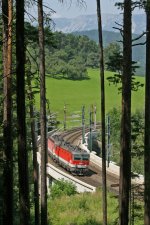 1144.208+019 fahren als L.Z. ber den Abfaltersbachgraben-Viadukt in Richtung Gloggnitz. 28.7.12