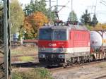 BB 1144 200 am 17.10.2012 bei der Durchfahrt Mnchen Trudering Richtung Rbf.M Ost