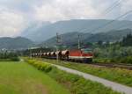 1144 256 mit einem Gterzug am 11.08.2012 unterwegs bei Terfens.