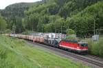 1144 264 + 1116 153 (CATS) haben am 24.05.2013 soeben mit ihrem Gterzug den Scheiteltunnel der Semmeringbahn durchfahren und befinden somit im Bundesland Steiermark.Hinter dem Zug ist das Unterwerk