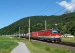 1144 202 + 1116 167 mit einem Autozug am 15.06.2011 bei Terfens.