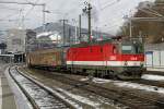 1144 250 mit Güterzug 53703 am 1.02.2014 in Bruck/Mur.