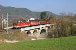 1144.093+040 befahren mit G-55050 am 10.4.15 den Payerbachgraben-Viadukt.