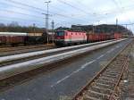 1144 020-5 mit Güterzug im Bereich Timelkam; 151117