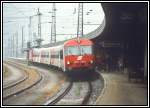 8073 219 wartet auf die Abfahrt nach Innsbruck. Aufgenommen im Sommer 2005 in Kufstein.