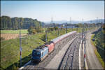 Im Tandem Bespannt donnert ein RJ in Richtung K�rnten .
