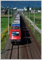 1216 023 (E 190 023) mit einer RoLa am 25.8.2008 kurz nach Schwaz in Tirol aufgenommen.