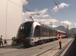 Die Weltrekord-Lok 1216 025 am 24. August in Wrgl-Terminal
anlsslich des Bahnfestes  150 Jahre Eisenbahn in Tirol .