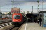 1216 014 steht mit dem EC nach Bologna in Mnchen-Ost. (24.8.2010)