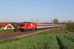 1216 014 mit EC 81 am 01.05.2012 bei Ostermnchen.