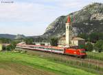 OBB1216 019(E190 019)passes Dolce whilst working EC88, 0904 Verona P.N-Munich, 20 May 2013.