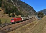 1216 021 mit einem Güterzug am 24.11.2015 bei Brennero.