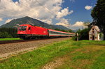 Die 1216 008 der ÖBB bei Brixlegg am 19.07.16 in Richtung Innsbruck.