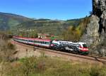 1216 020 mit EC 85 von Mnchen Hbf nach Bologna Centrale am 23.10.2012 unterwegs bei Sterzing.