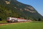 1216 020 (175 Jahre Eisenbahn) mit EC 81 vor Niederaudorf (22.08.2013)