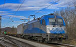 ADRIA 1216 922 'Vanja' zieht Containerzug durch Maribor-Tabor Richtung Koper Hafen.