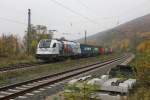 Am 23.10.2012 hat's dann doch mal geklappt. Der  Roland  ohne Vorspann. 1216 955-5 mit Containerzug in Fahrtrichtung Norden. Aufgenommen bei Oberrieden.